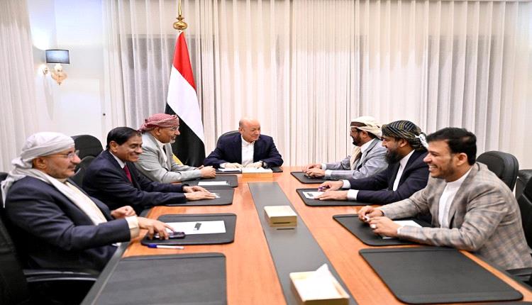 بيان المجلس الرئاسي: حضور للشراكة والمناصب وغياب لمعاناة الناس