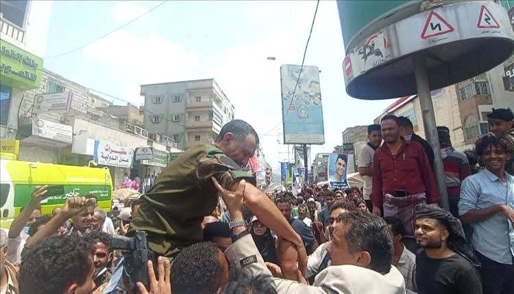 بعد الوصول للقاتل...مطالب بمواصلة التحقيق في قضية قتل "افتِهان المشهري" بتعز