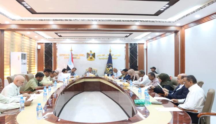 مجلس المستشارين يقف أمام التحضيرات لإحياء ذكرى ثورة 14 أكتوبر