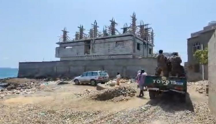 إزالة وتوقيف.. وحدة حماية الأراضي تستمر بمحاربة أعمال البناء المخالفة والعشوائية 