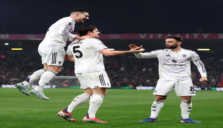 رسميًا.. مانشستر يونايتد يعلن تجديد عقد نجمه