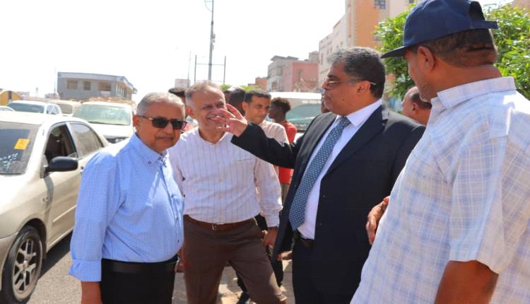 الشاذلي يشرف ميدانيًا على حملة النظافة في المعلا ويوجّه بتكثيف الأعمال ورفع المخلفات 