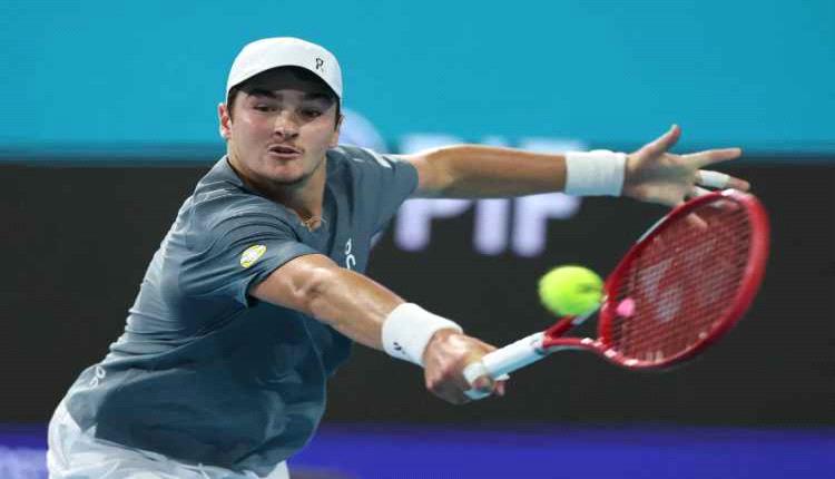 الشاب فونسيكا يحقق إنجازاً تاريخيا في مونت كارلو للتنس باطاحة ببيريتيني