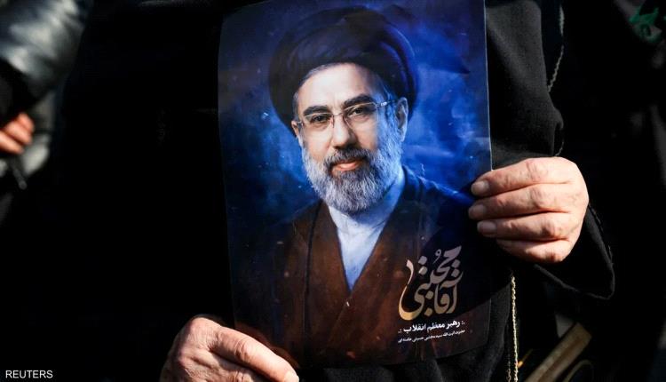 مصادر: الزعيم الإيراني الجديد يعاني جروحا وتشوهات حادة
