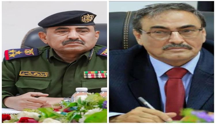 مدير عام شرطة شبوة يعزي الأمين العام للمحافظة في وفاة والدته الفاضلة.