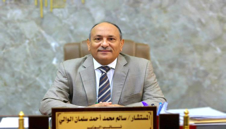 نائب وزير الصناعة: القطاع الخاص قاطرة النهضة الوطنية.. وافتتاح فرع بنك الشمول بعدن يعزز الشمول المالي ويحفّز الاستثمار
