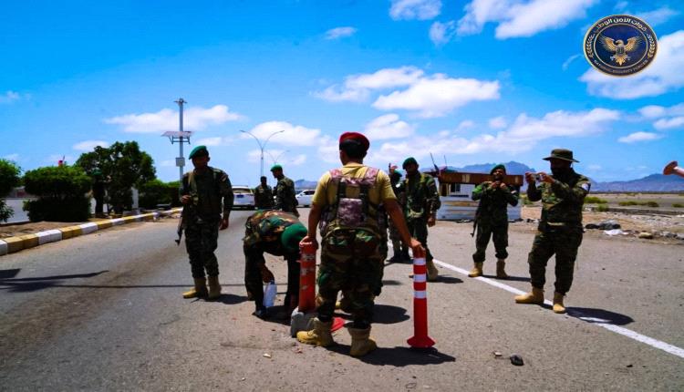 الإشادة بالتحركات الأمنية الأخيرة ورفع النقاط الأمنية بالعاصمة عدن 