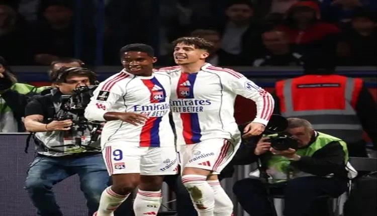 إندريك ينثر سحره مع ليون بإسقاط باريس