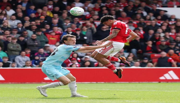 نوتنغهام ينعش آماله في البقاء برباعية في بيرنلي بالبريميرليج 