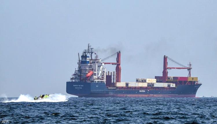 الجيش البريطاني: إيران تهاجم سفينتين شمالي سواحل عمان 