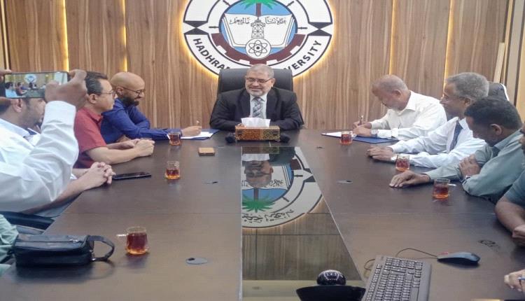 جامعة حضرموت و(الفاو) توقعان اتفاقية لدعم الإدارة المستدامة للمستجمعات المائية في بلادنا 