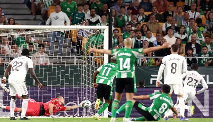 بيتيس يقرب برشلونة من لقب الليجا بفرض تعادلاً قاتلاً على ريال مدريد