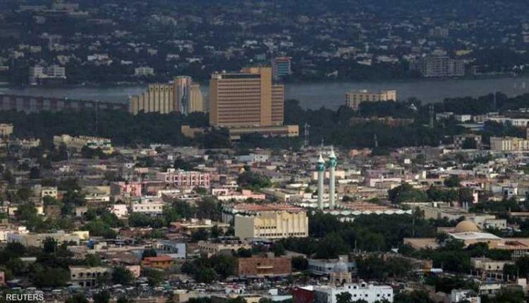 مالي على صفيح ساخن.. هجوم منسق يهز الشمال ويصل تخوم العاصمة باماكو