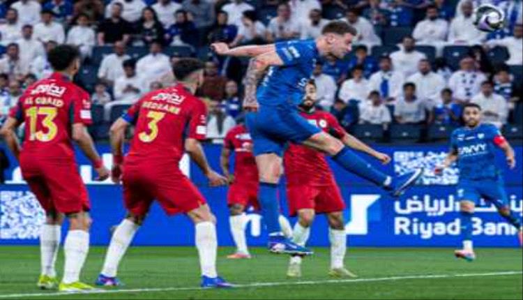 الهلال يعبر ضمك ويواصل مطاردة النصر في الدوري السعودي