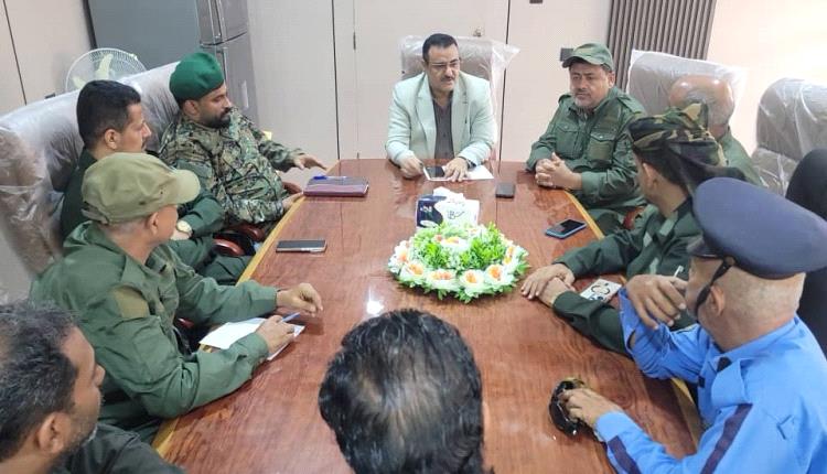 الداؤودي.. يناقش السبل الكفيلة لتحسين مستوى الأداء الأمني بالبريقة 