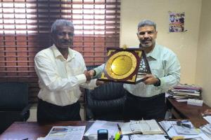 فرع اتحاد الشطرنج بعدن يتسلم "درع الفرع النموذجي" لعام 2025