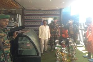 حملة ميدانية لإزالة العشوائيات وضبط المخالفات بكورنيشات خورمكسر
