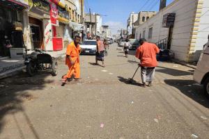 تنفيذ حملة نظافة شاملة وبرنامج توعوي بمديرية الشيخ عثمان