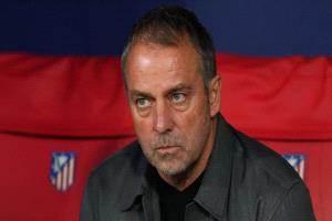 بعد الإقصاء من الأبطال.. برشلونة يتخذ قرارًا حاسمًا بشأن مصير فليك