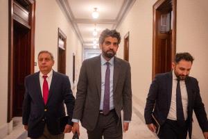 البيض يصل واشنطن في مهمة جديدة