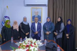 وزير الشؤون الاجتماعية والعمل يناقش مع رئيسة اللجنة الوطنية للمرأة تعزيز الشراكة وتطوير سياسات التمكين 