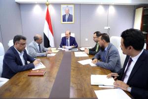 لجنة إدارة الأزمات تقف أمام تحديات قطاع الطاقة والخدمات في البلاد والزنداني يدعو الى حلول غير تقليدية
