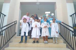 رحلة “أطباء المستقبل”.. زيارة تعليمية تعزز الوعي الصحي لدى طلاب البيحاني بعدن