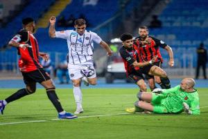 الرياض يفرض التعادل على الشباب في دوري روشن السعودي
