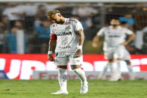 فيروس غامض" يضرب نيمار.. والبرازيل تحبس أنفاسها!