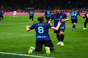 ريمونتادا درامية.. إنتر يقلب الطاولة على كومو ويتأهل لنهائي كأس إيطاليا