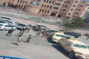 المقدم باشقار: الإنتشار الأمني المكثف بالمكلا يعكس عسكرة المدينة وانحرافًا بالعمل الأمني والسياسي