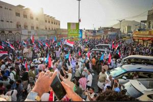 تحرك جماهيري مبكر في المكلا يصل صداه الى الرياض