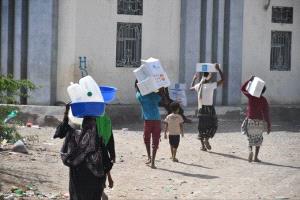 لعام آخر... فجوة التمويل تهدد بقاء ملايين اليمنيين