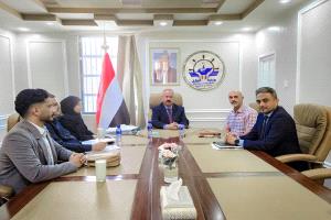 عدن: مباحثات بين وزير النقل وشركة "فالار" لتحديث منظومة أمن الطيران