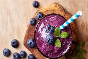 ثمرة غنية بالمغذيات.. فوائد مذهلة للتوت الأسود على الصحة