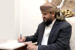 عاجل / المحرمي يوجّه بترتيب أوضاع لواء بارشيد وكتيبة الدعم الأمني ضمن القوات الجنوبية