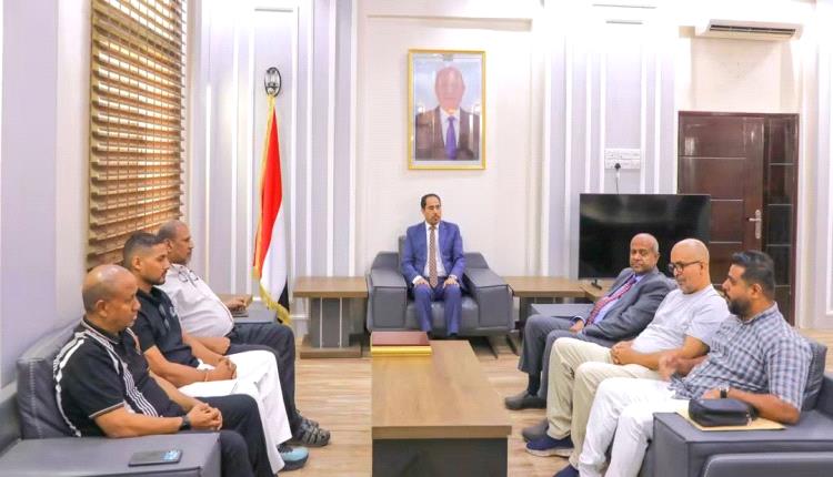 وزبر الشباب والرياضة يؤكد دعم اتحاد الذراعين وتوسيع قاعدة اللعبة لاكتشاف المواهب