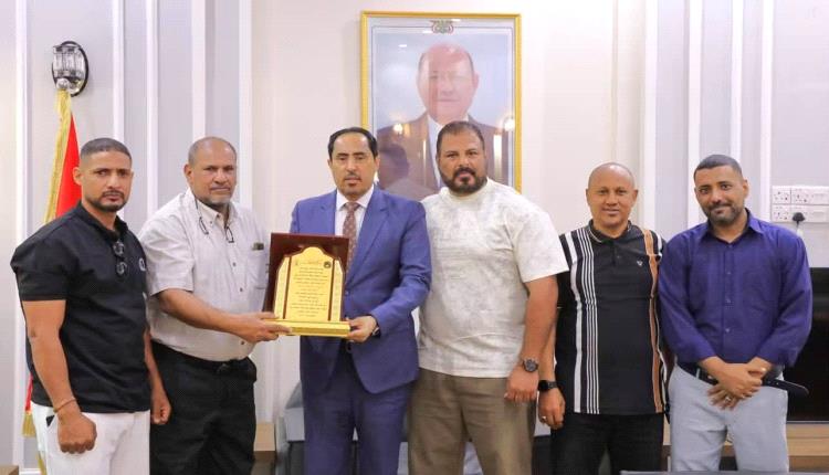 وزير الشباب والرياضة  يوجه بإنشاء مركز متكامل لإدارة اتحاد القوى البدنية ومصارعة الذراعين
