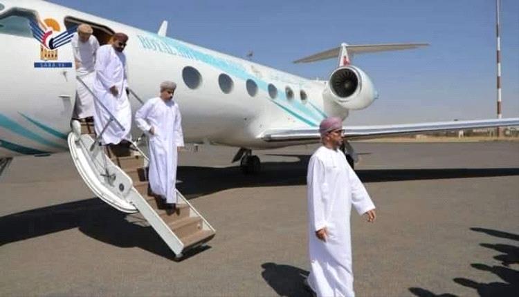 لماذا تنقذ عُمان الحوثي في كل لحظة حاسمة؟.. قراءة في اللعبة الخفية

