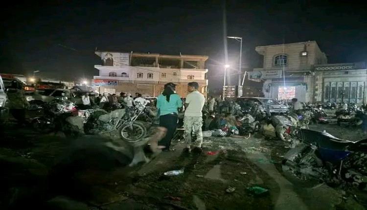 يحدث الآن ..حشود قبلية في الضالع تطالب بتسليم المتهمين بقتل الشاب خطاب الأزرقي