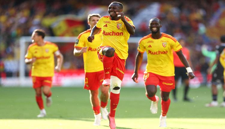 لانس يدشن مشواره في الدوري الفرنسي باكتساح أوكسير