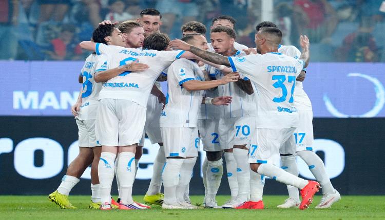 «الدوري الإيطالي» نابولي يحقق فوزا متأخرا على مضيّفه جنوى
