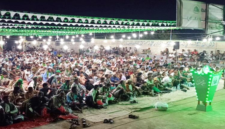 الحوثيون يوظفون احتفالاتهم بالمولد النبوي للتعبئة العسكرية
