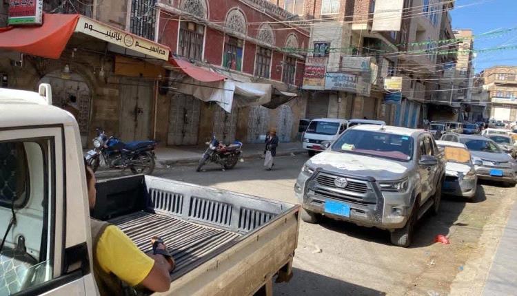 رسوم حوثية جديدة على الأسمنت تخنق قطاع البناء
