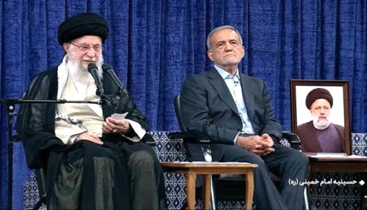 من المرشد والرئيس.. إقرار إيراني بـ