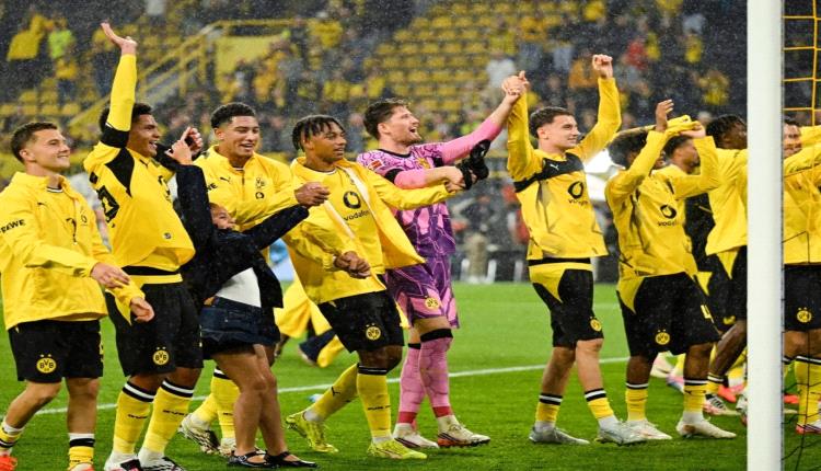 «الدوري الألماني» دورتموند يصالح جماهيره بثنائية في هامبورغ