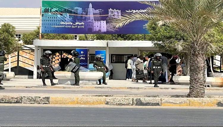 اعتقالات واسعة بالمكلا بالتزامن مع إشهار 