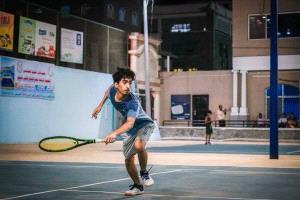 «البطولة الرابعة عشر لنادي التنس العدني» إكتمال أضلاع المربع الذهبي لفئة الممتاز.. وإرتفاع نسق المنافسة في فئتي الناشئين والشباب