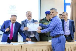 وزير النقل يؤكد أهمية تشكيل اللجنة الوطنية للأمن البحري لمواجهات التهديدات التي تشهدها المنطقة