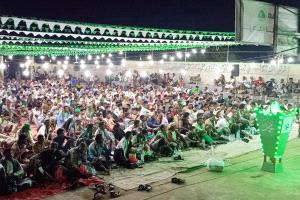 الحوثيون يوظفون احتفالاتهم بالمولد النبوي للتعبئة العسكرية
